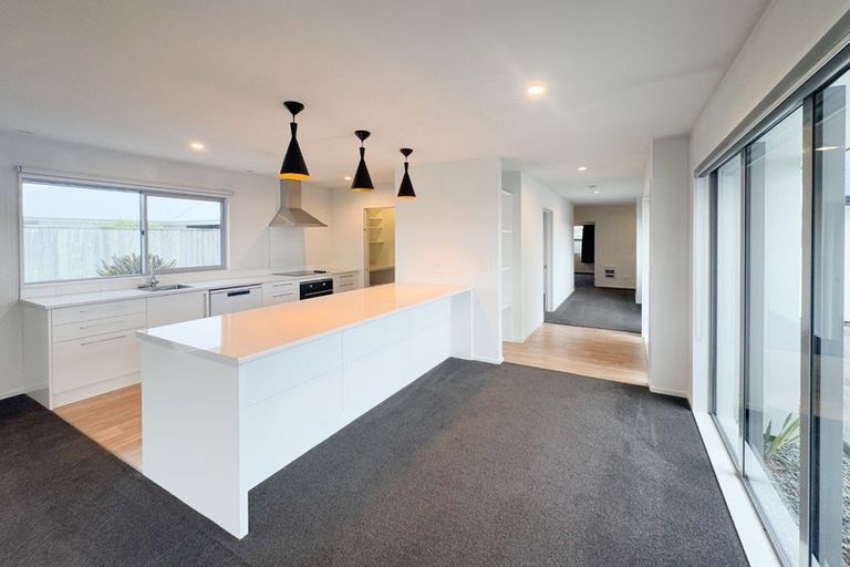 Photo of property in 20 Sequoia Way, Rangiora, 7400