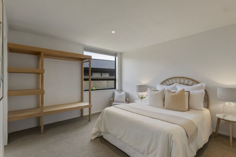 Photo of property in 22 Corriedale Road, Jacks Point, 9371