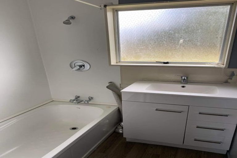 Photo of property in 16 Stirling Street, Levin, 5510