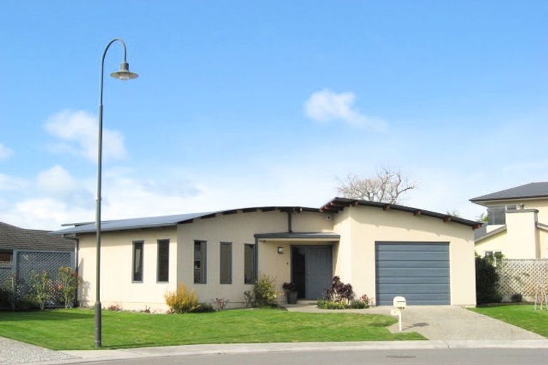 Photo of property in 5 Saint Hill Rise, Havelock North, 4130