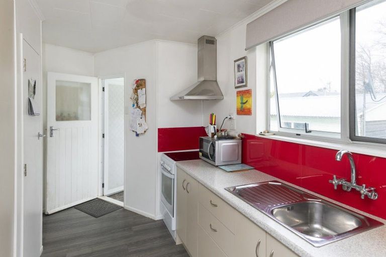 Photo of property in 13 Domain Road, Ormond, Gisborne, 4071