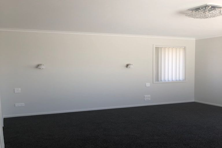 Photo of property in 21 Naeo Close, Papamoa Beach, Papamoa, 3118