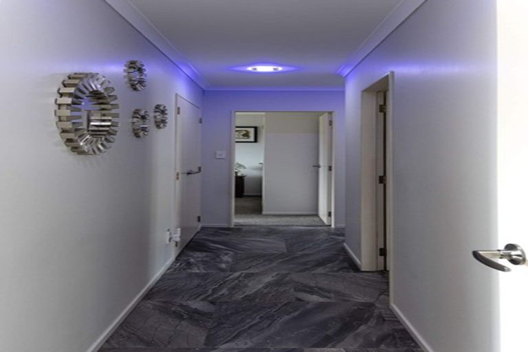 Photo of property in 21 Hawk Place, Welcome Bay, Tauranga, 3112