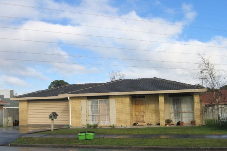 Photo of property in 19 Dulwich Place, Burswood, Auckland, 2013