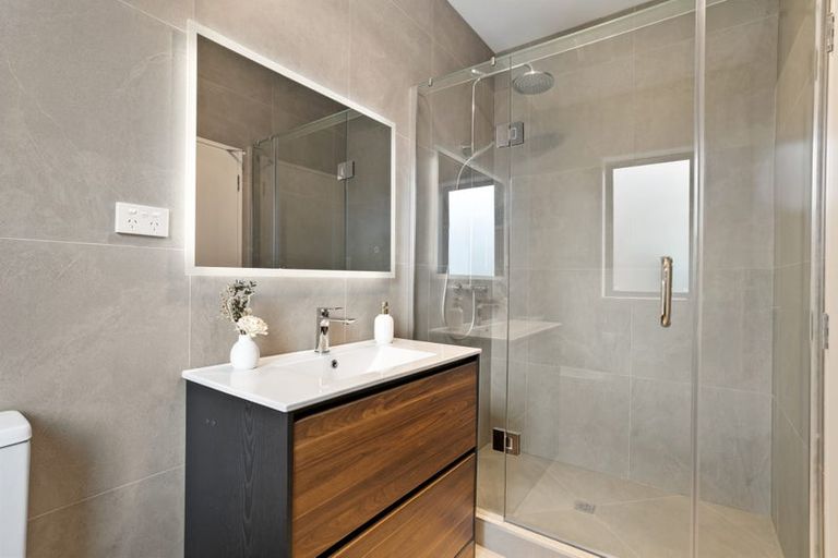 Photo of property in 137 Keri Vista Rise, Papakura, 2110