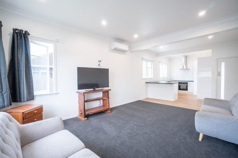 Photo of property in 30a Tyne Street, Roslyn, Palmerston North, 4414