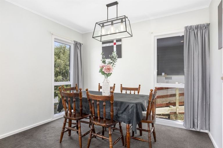 Photo of property in 11 Penryn Drive, Camborne, Porirua, 5026