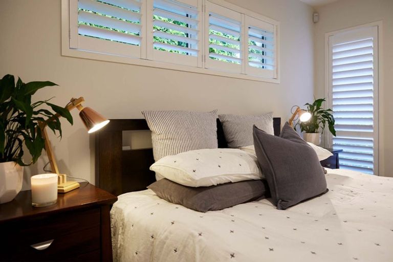 Photo of property in 40 Metoriti Crescent, Karaka, 2124