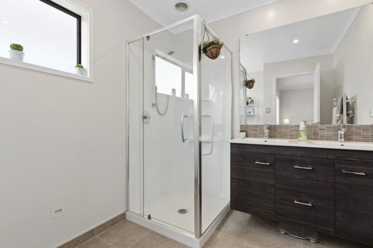 Photo of property in 8 Tuatua Road, Hobsonville, Auckland, 0616