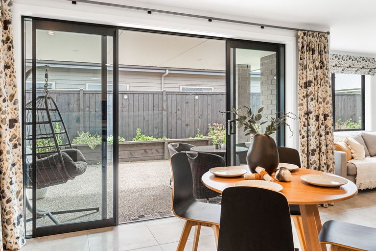 Photo of property in 16 Carrick Place, Mosgiel, 9024