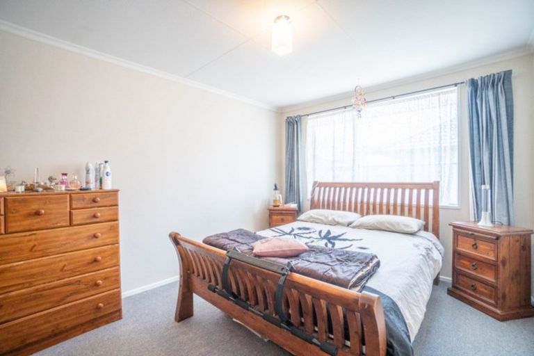 Photo of property in 3/132 Heretaunga Street, Palmerston North, 4414