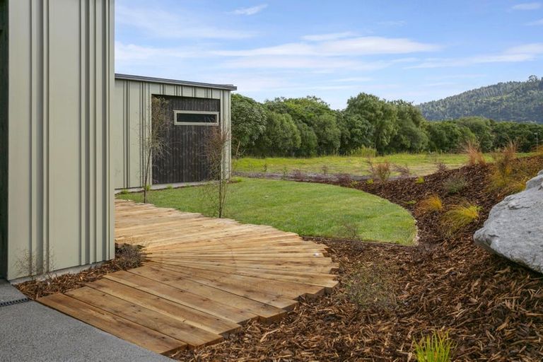 Photo of property in 60 Seven Oaks Drive, Kinloch, 3377