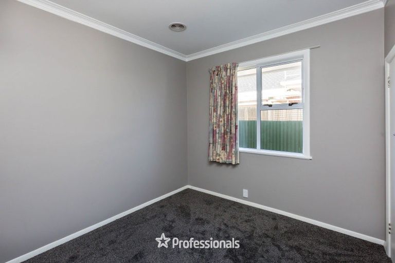 Photo of property in 92 Pine Avenue, Ebdentown, Upper Hutt, 5018