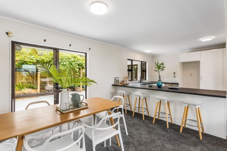 Photo of property in 50 Winara Avenue, Waikanae, 5036