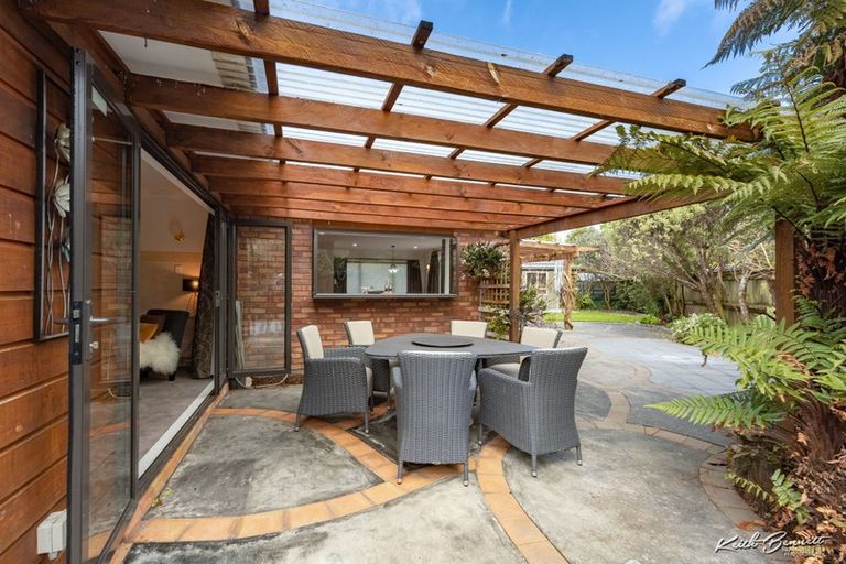 Photo of property in 21 Galveston Grove, Totara Park, Upper Hutt, 5018