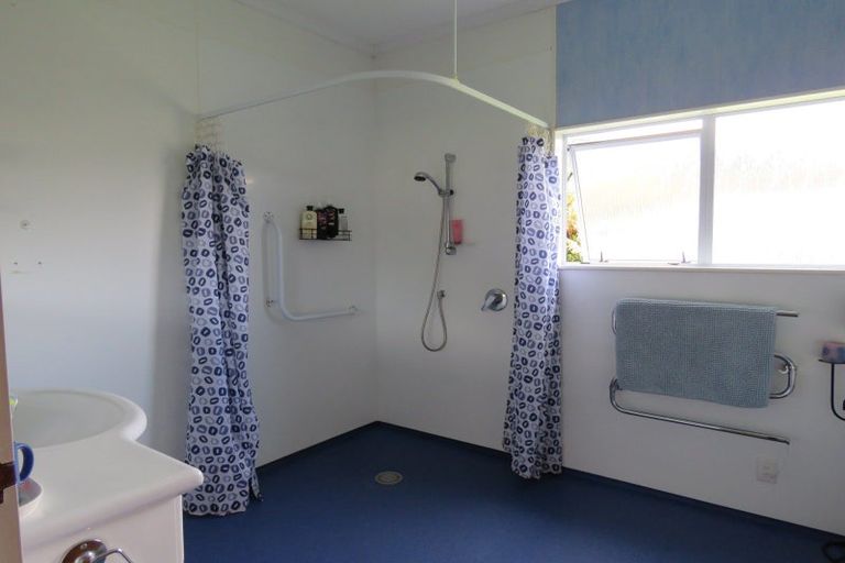 Photo of property in 108 Fairfax Street, Murchison, 7007