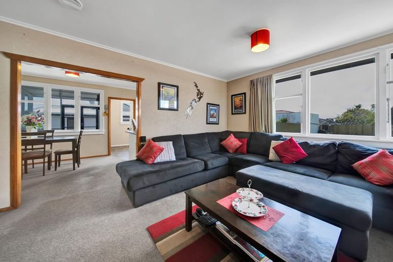 Photo of property in 105 Wilson Street, Hawera, 4610