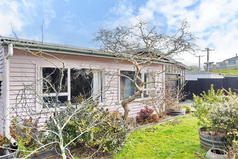 Photo of property in 43 Batten Grove, The Pines Beach, 7630