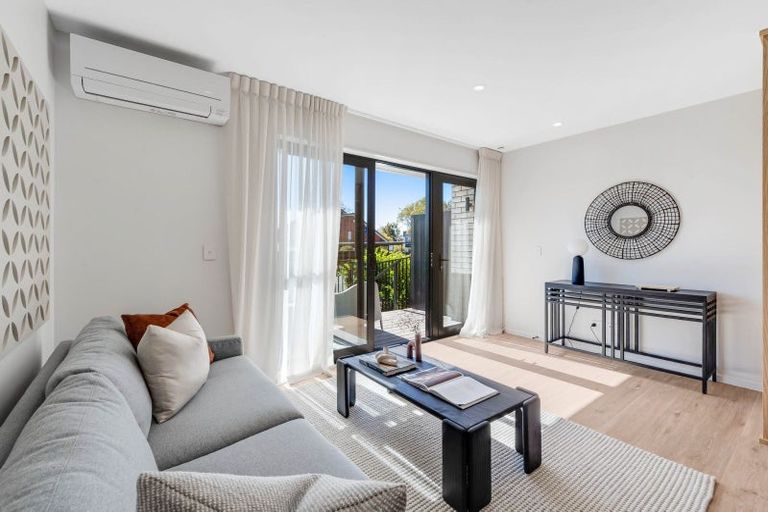 Photo of property in 32 Moore Street, Howick, Auckland, 2014