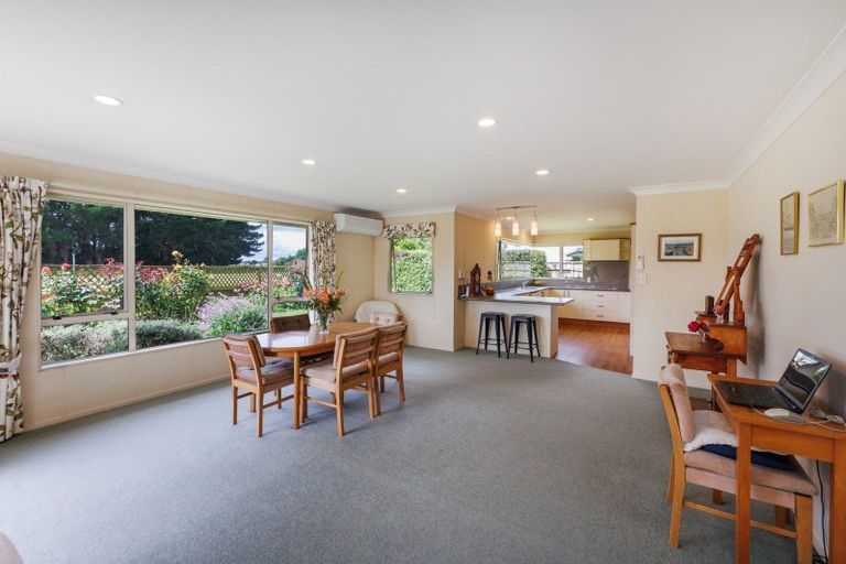 Photo of property in 34 Washington Parade, Milson, Palmerston North, 4414