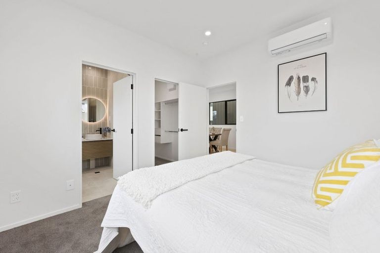 Photo of property in 13b Meadway, Sunnyhills, Auckland, 2010
