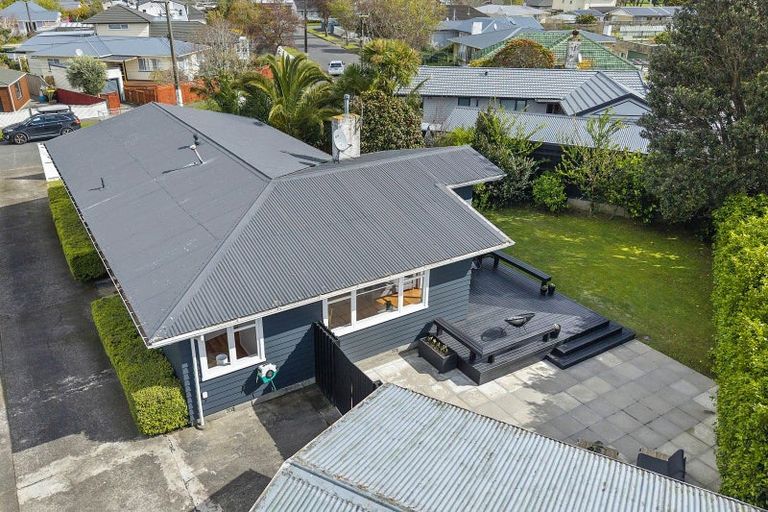 Photo of property in 74 Garden Road, Avalon, Lower Hutt, 5011