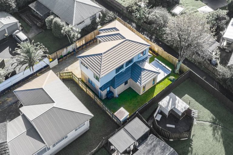 Photo of property in 57a Glendene Avenue, Glendene, Auckland, 0602