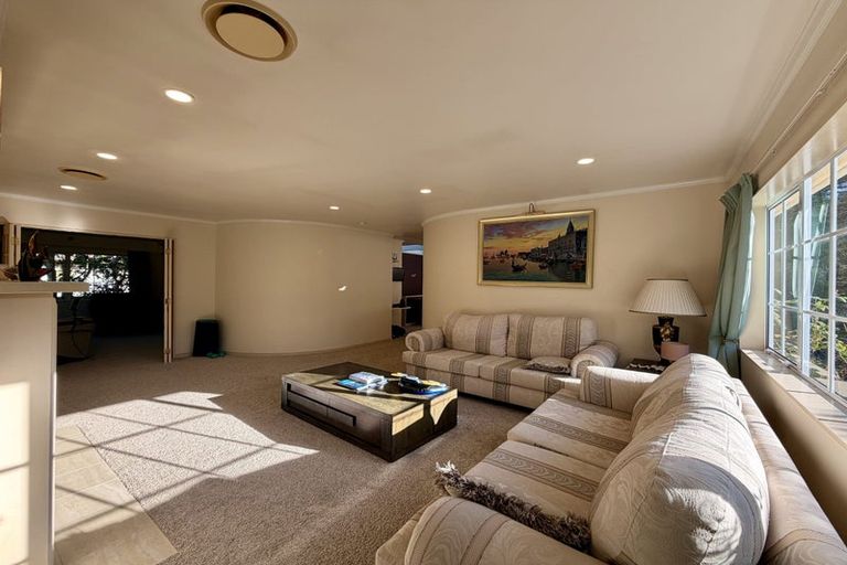 Photo of property in 34 Hythe Terrace, Mairangi Bay, Auckland, 0630