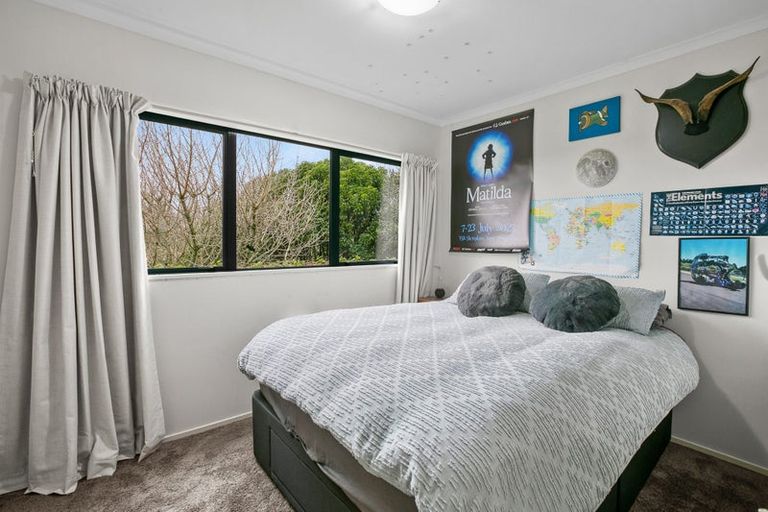 Photo of property in 397 Mangorei Road, Merrilands, New Plymouth, 4312