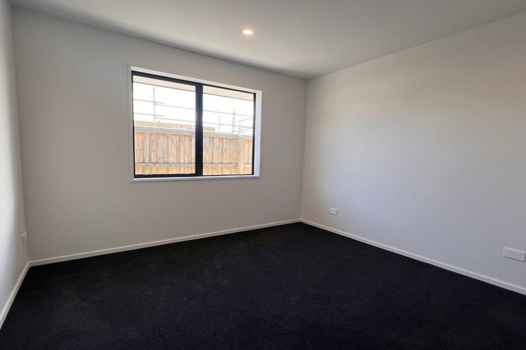 Photo of property in 132 Shillingford Boulevard, Rolleston, 7615