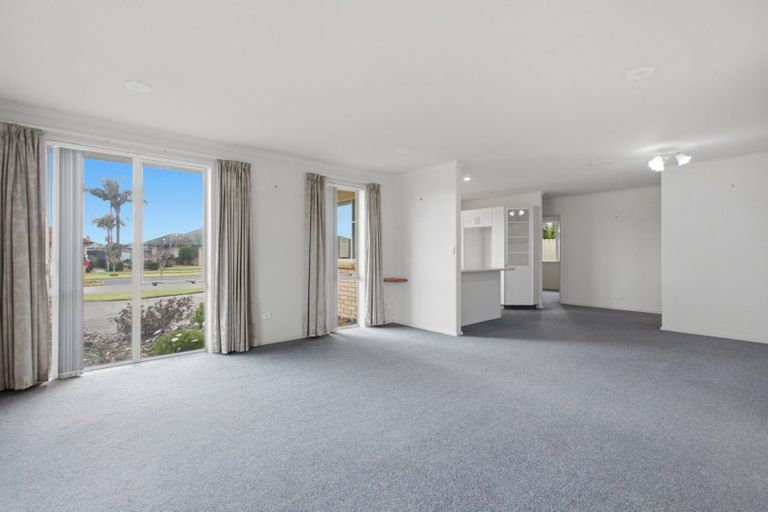 Photo of property in 12 Marshwood Place, Papamoa Beach, Papamoa, 3118