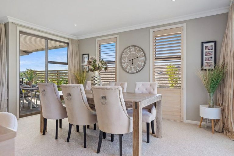 Photo of property in 24 Rexford Heights, Pyes Pa, Tauranga, 3112