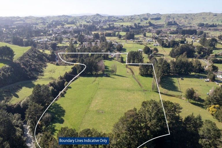 Photo of property in 10 Bright Street, Eketahuna, 4900