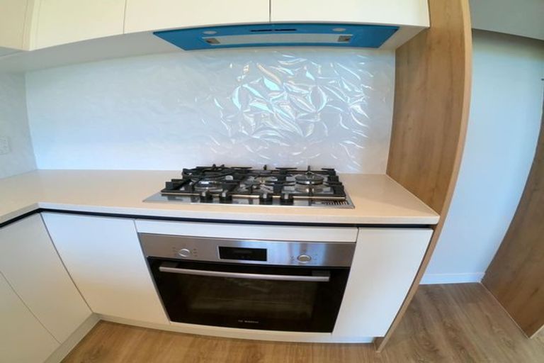 Photo of property in 17 Dinaric Lane, Westgate, 0814