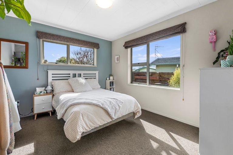Photo of property in 7 Hapi Street, Pomare, Rotorua, 3015