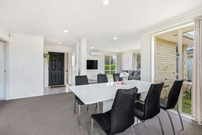 Photo of property in 30 Gardenia Close, Melville, Hamilton, 3206