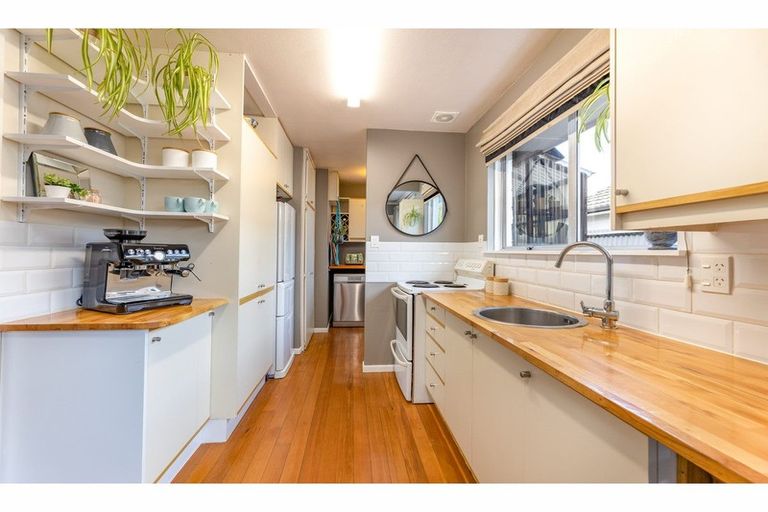 Photo of property in 2 Lomond Place, Woolston, Christchurch, 8062