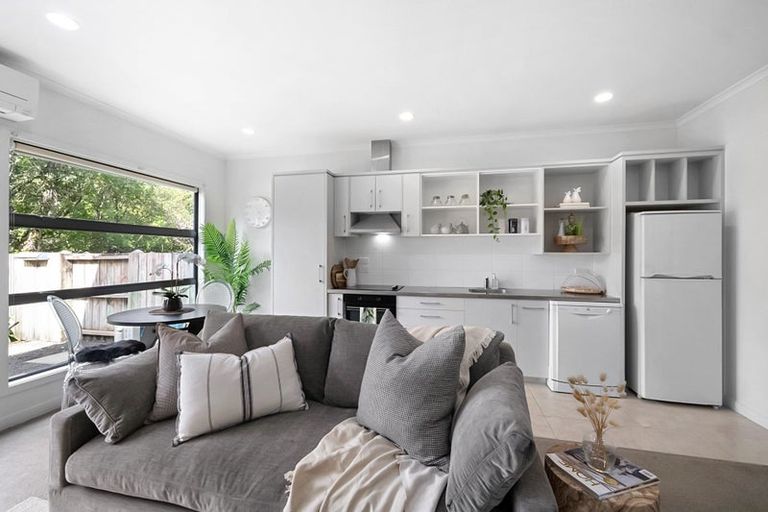 Photo of property in 9/38 Maratahu Street, Westown, New Plymouth, 4310