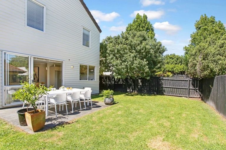 Photo of property in 36 Bruce Pulman Drive, Takanini, 2112