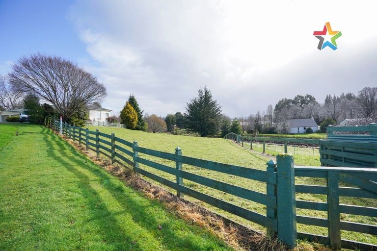 Photo of property in 8 Hughies Lane, Otautau, 9610