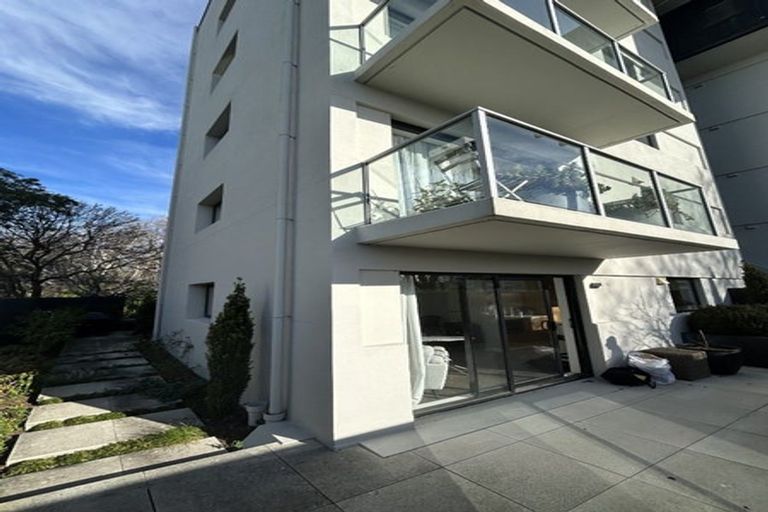 Photo of property in 2/18 Carlton Mill Road, Merivale, Christchurch, 8014