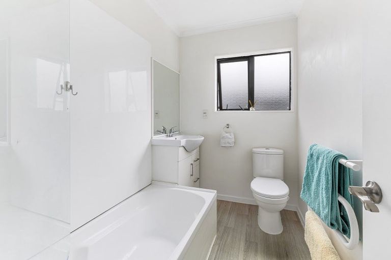 Photo of property in 3/49 Ranui Terrace, Tawa, Wellington, 5028