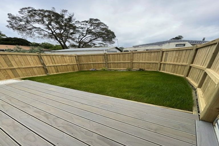 Photo of property in 79a Chilcott Road, Henderson, Auckland, 0612