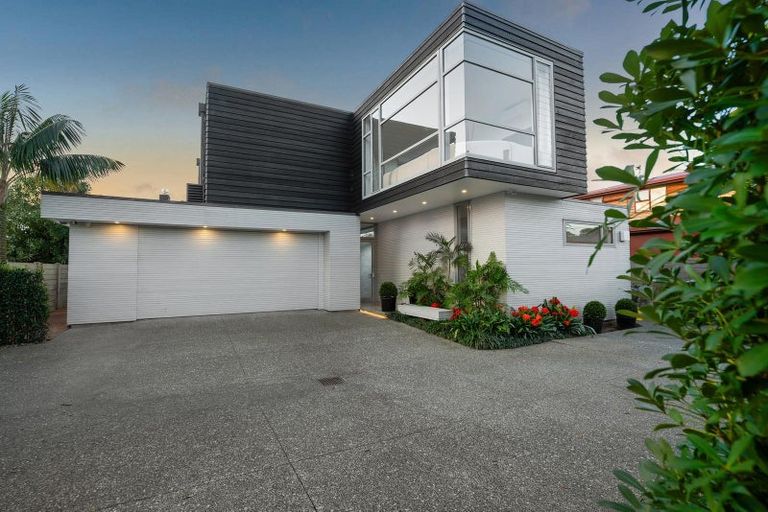 Photo of property in 37 Laurence Street, Manly, Whangaparaoa, 0930