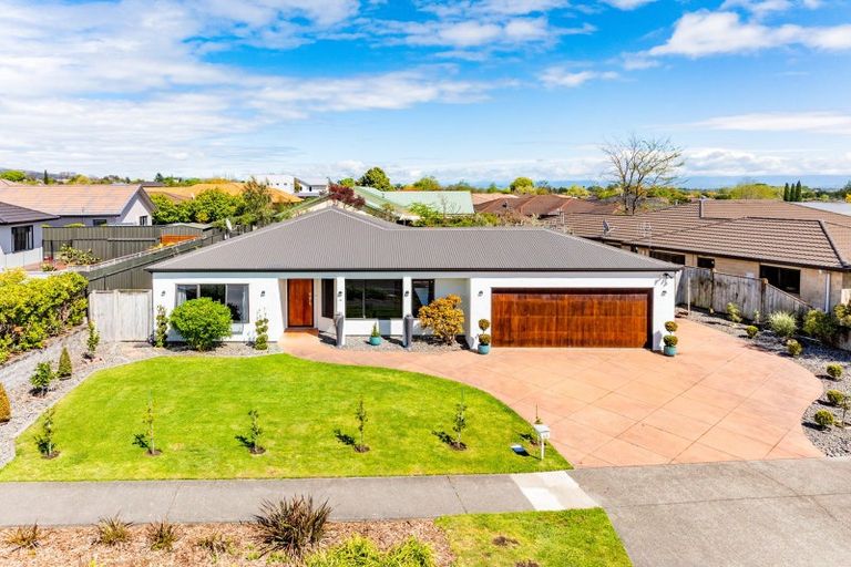 Photo of property in 40 Russell Robertson Drive, Havelock North, 4130