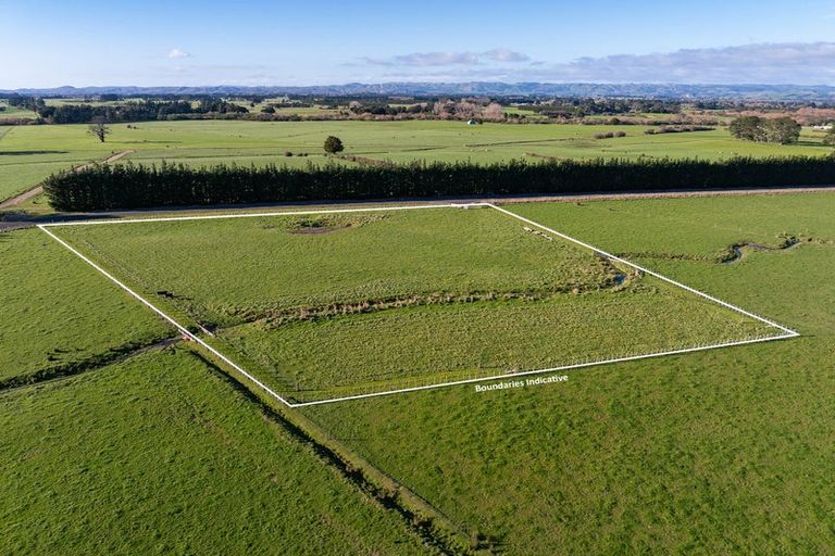 Photo of property in 349 Haringa Road, Carrington, Carterton, 5791