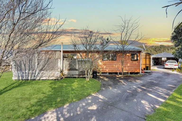 Photo of property in 143 Lorraine Place, Whangamata, 3620