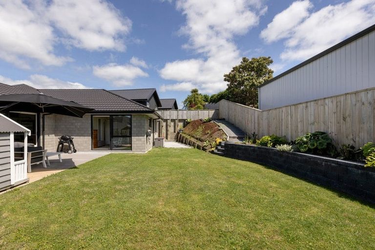 Photo of property in 12 Brendan Close, Omokoroa, 3114