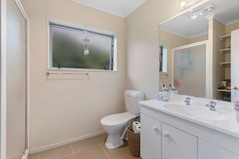 Photo of property in 40 Maesbury Close, Papamoa Beach, Papamoa, 3118