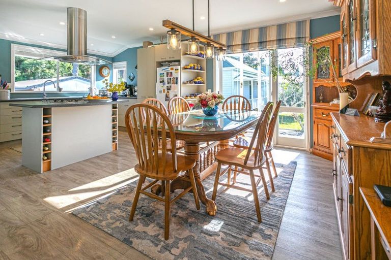 Photo of property in 135 Hauraki Road, Coromandel, 3506